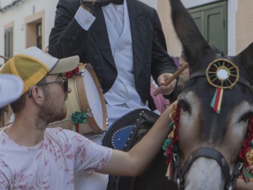 (Fotos y vídeo) Sant Martí ya bota