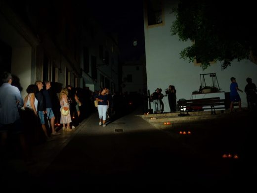 Ambiente a la luz de las velas en Alaior