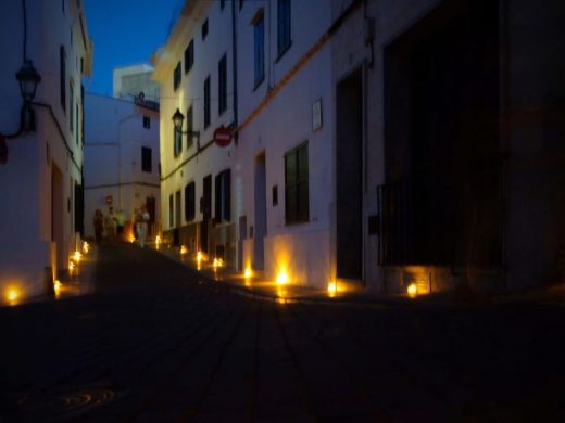 Ambiente a la luz de las velas en Alaior