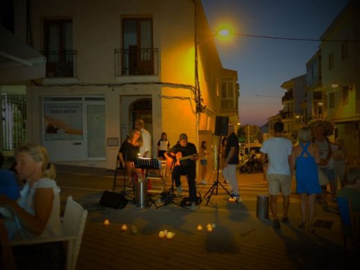 Ambiente a la luz de las velas en Alaior