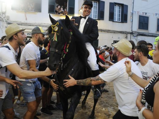 Es Migjorn Gran ya está de fiesta