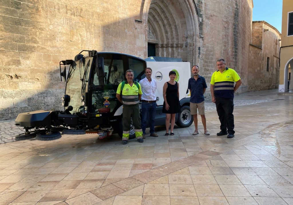 Nuevo vehículo de limpieza para Ciutadella