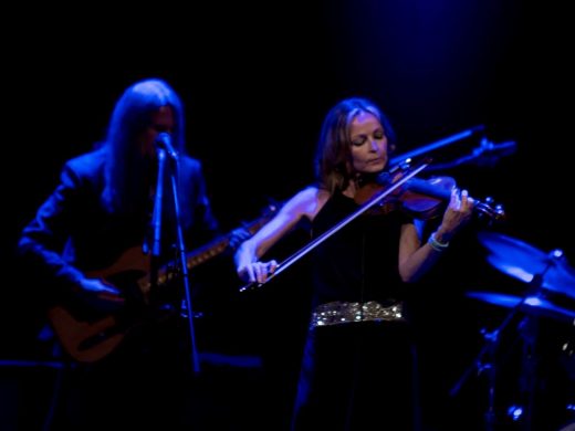 (Fotos) Sharon Corr deja su huella sonora en el Teatro Principal de Maó