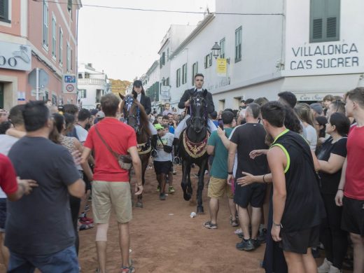 (Vídeo y fotos) La fiesta sigue con Sant Nicolau