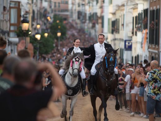 (Fotos) Fin de fiesta en Maó