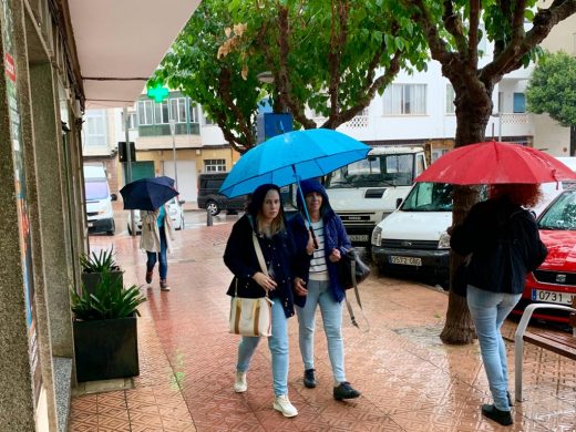 Se mantiene la alerta meteorológica por lluvias hasta media tarde