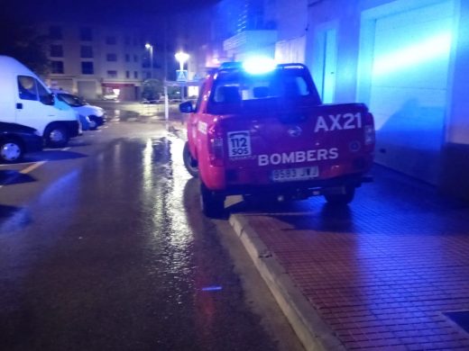 (Fotos y vídeos) Las fuertes lluvias inundan Menorca