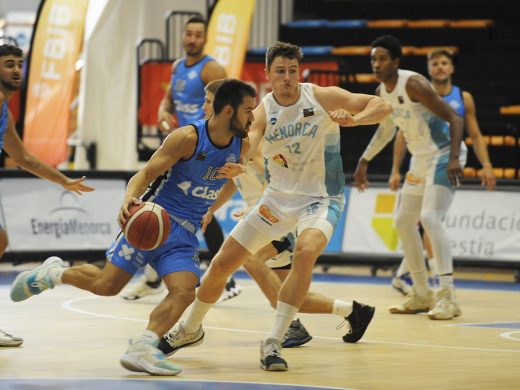 (Fotos) El Hestia renueva el cetro balear tras ganar 85-77 al Class Sant Antoni