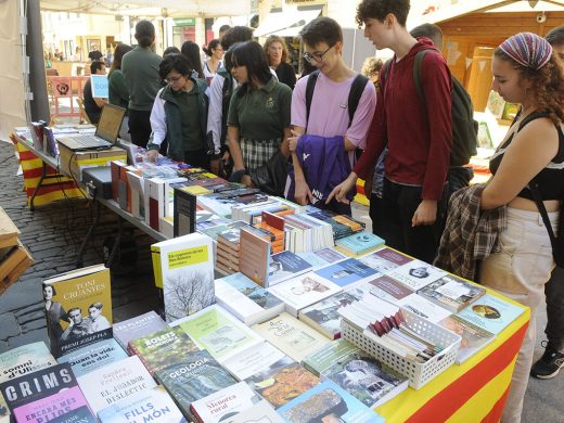 (Fotos) Arranca en Maó la Feria del Libro en Catalán