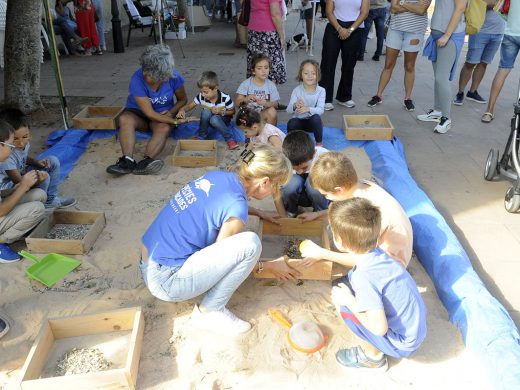 (Fotos) Las entidades de Menorca se muestran en Sant Lluís