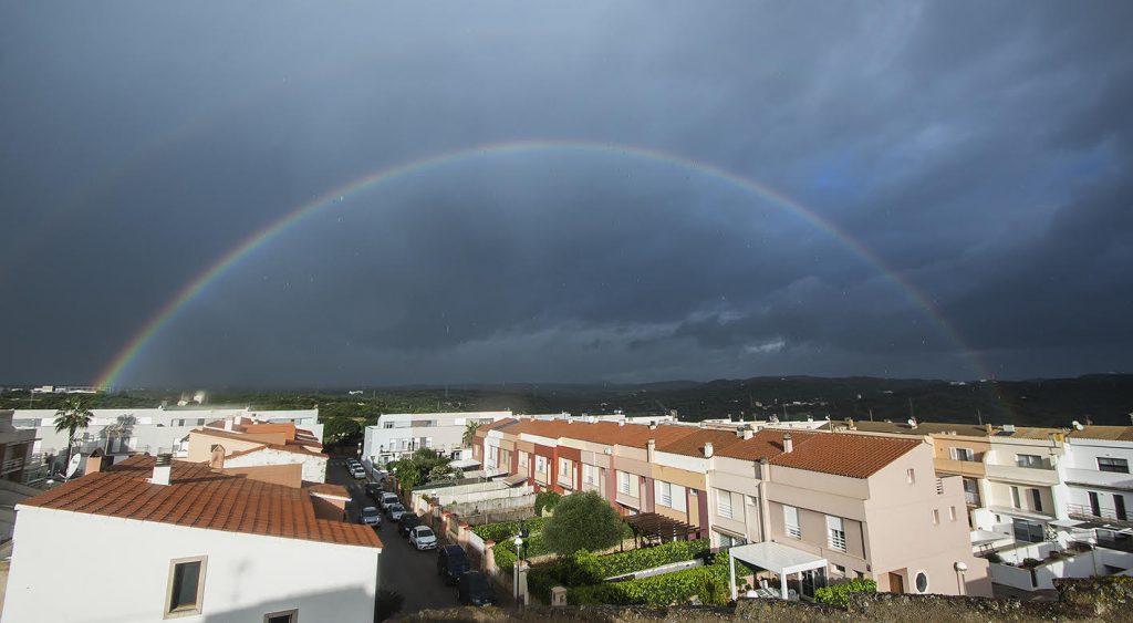 Arco iris esta mañana en Maó (Foto: Miquel llambias)