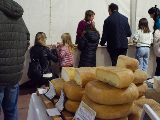 (Fotos) Ferreries inaugura su Mercat de Nadal