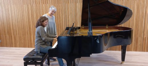 Piano de cola de la Sala de Audiencias del Claustre FOTO.- Ajuntament de Maó