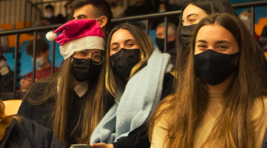 Público ya deseando la Navidad. FOTO.- Hestia Menorca