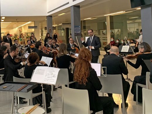 (Fotos) Concierto de la Orquestra de Cambra Illa de Menorca en el Hospital Mateu Orfila