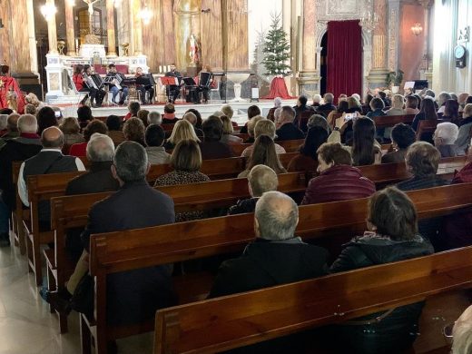 (Fotos) La voz de la Navidad llega a Maó