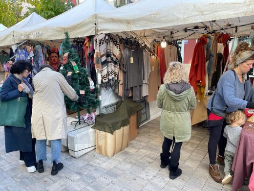 (Fotos) Gran afluencia a la ‘Fira de Nadal’ de Maó