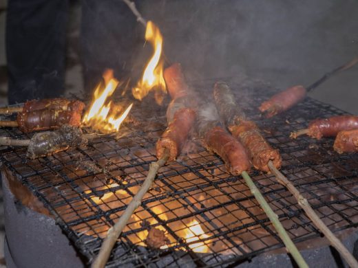 Aroma de torrada en la vigilia de Sant Antoni