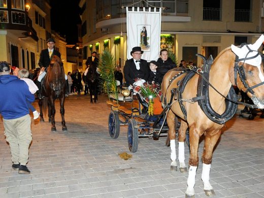 Aroma de torrada en la vigilia de Sant Antoni