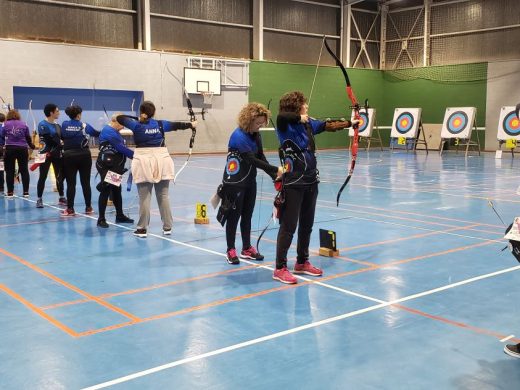 (Fotos) La menorquina Ana María Llabrés bate un récord en el I Trofeo Balear de Arco y Salud