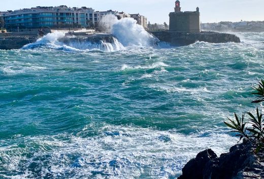 Oleaje en aguas de la Isla. (Foto: Tolo Mercadal)