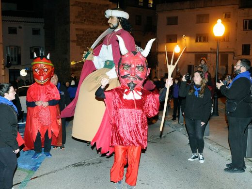 Aroma de torrada en la vigilia de Sant Antoni