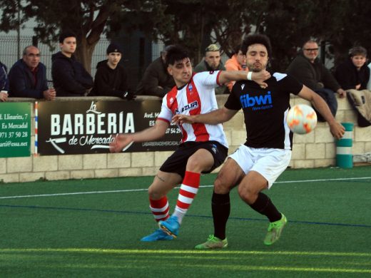 El Mercadal salva un punto en el descuento (1-1)