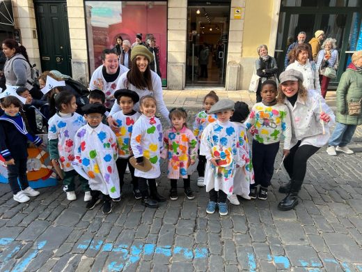 (Fotos) Colores y sonrisas en el ‘Dijous Jarder’ en Maó