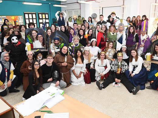 (Fotos) La Escuela de Arte de Menorca vuelve a la época medieval en Carnaval