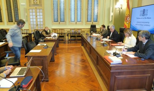 Josep Castells en una comisión parlamentaria