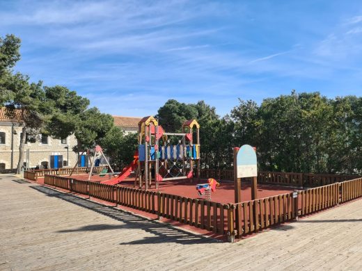 Parques infantiles en Maó