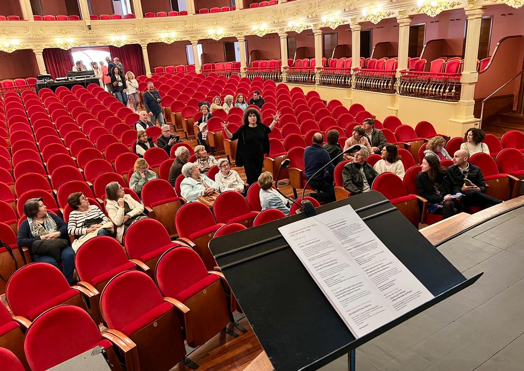 El Teatro Principal de Maó ha vuelto a vivir una jornada de puertas abiertas. FOTO.- Tolo Mercadal