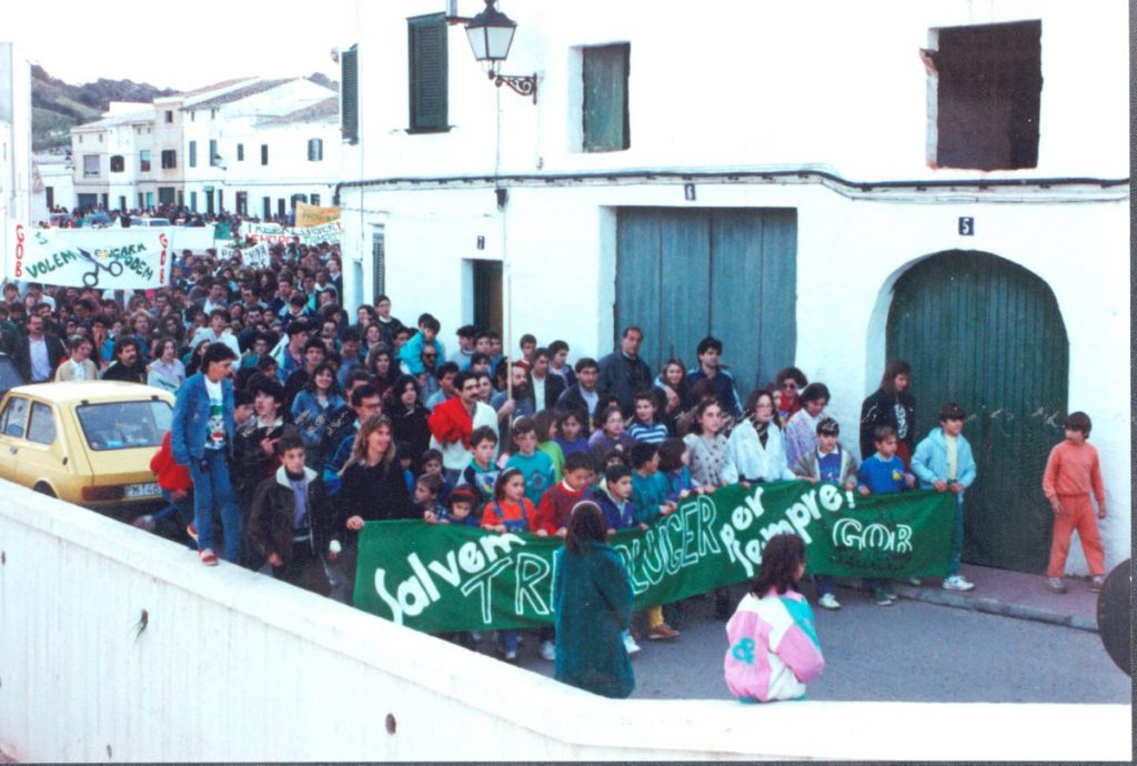 Manifestación en Es Mercadal para salvar Trebalúger (Foto: GOB Menorca (AISM))