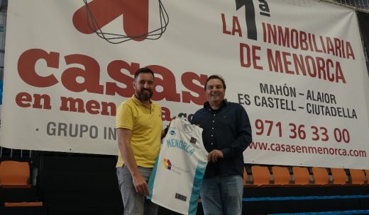 El Club Bàsquet Menorca y Casas en Menorca ha sellado su colaboración este jueves