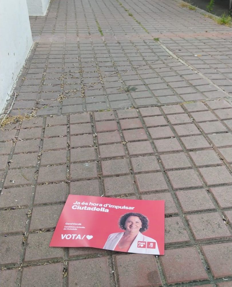 Cartel del PSOE donde se pide el voto para Carol Cerdà