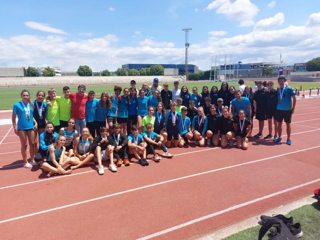 Expedición menorquina en el Campeonato balear (Foto: Delegación Atletismo Menorca)