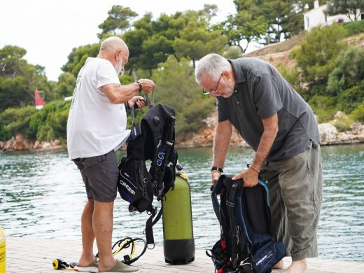 (Fotos) Éxito del Día Mundial de los Océanos con los buceadores del Club Nàutic Ciutadella