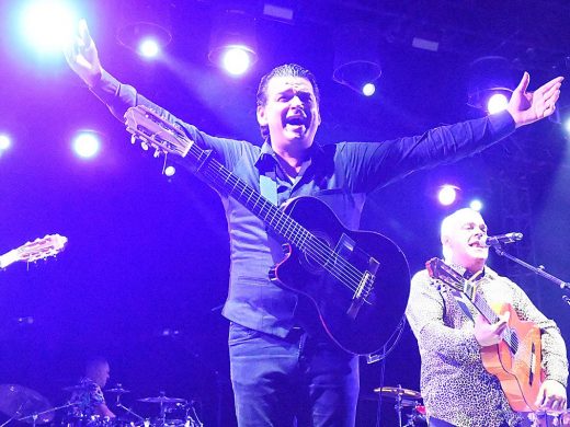 (Vídeos y fotos) Los Gipsy Kings encienden la noche en el Lazareto Festival