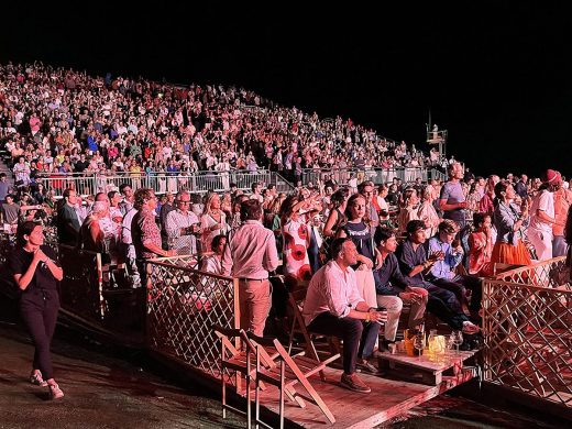 (Vídeos y fotos) Los Gipsy Kings encienden la noche en el Lazareto Festival