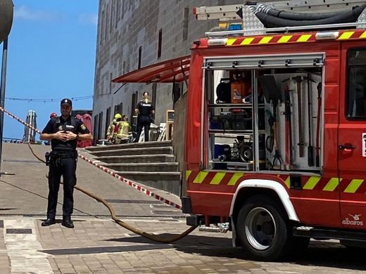 (Fotos) Incendio en el Mercat des Claustre