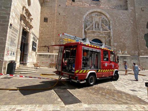 (Fotos) Incendio en el Mercat des Claustre