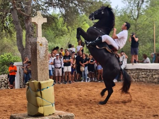 (Fotos) Binixems permite intuir las fiestas de Sant Llorenç