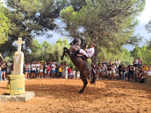 (Fotos) Binixems permite intuir las fiestas de Sant Llorenç