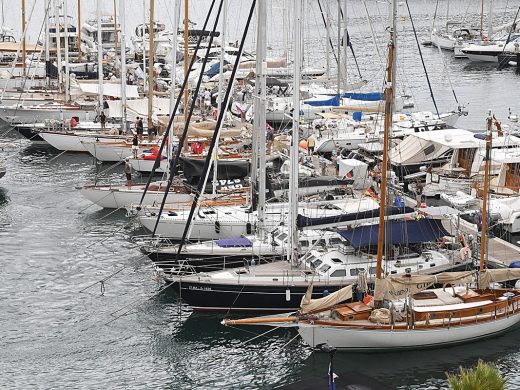 (Fotos) Los veleros históricos llegan al puerto de Maó para la XIX Copa del Rey de Barcos de Época