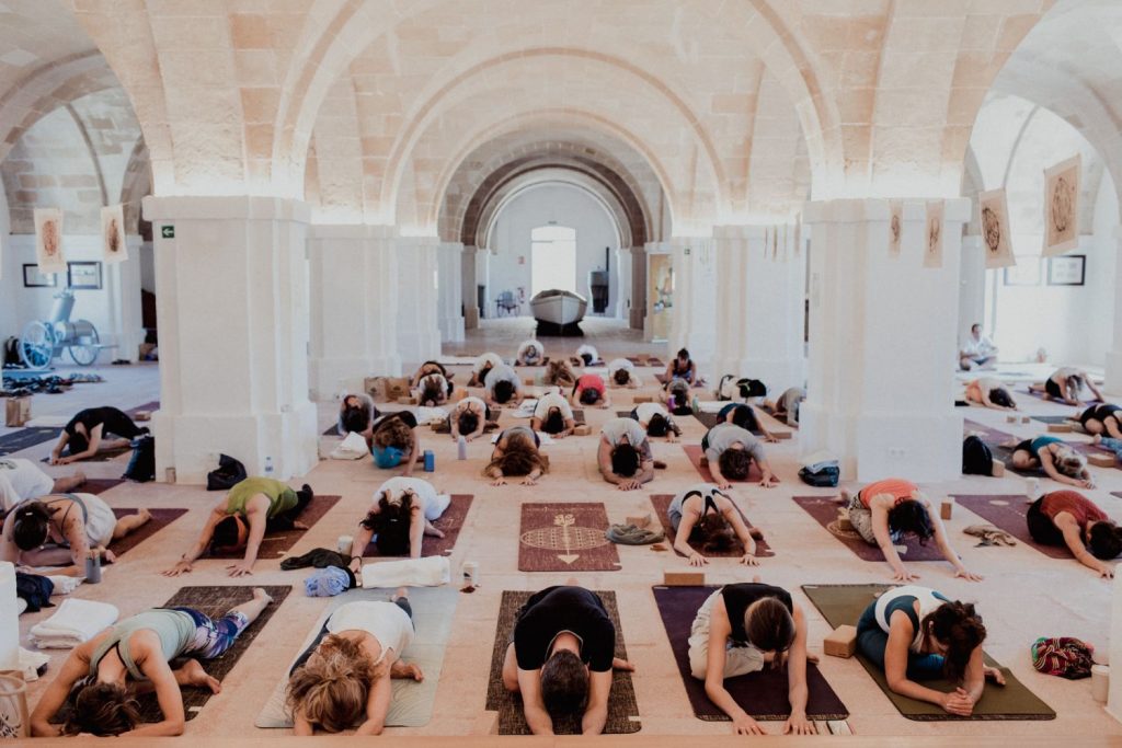 Este festival de yoga de cuatro días espera reunir a más de 600 personas.