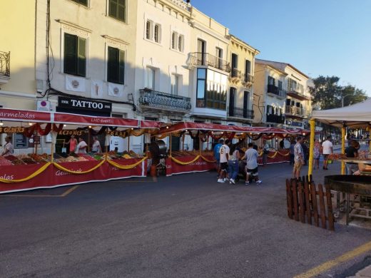 (Fotos) Maó se prepara para una semana llena de sabor en el Mercat de Festes