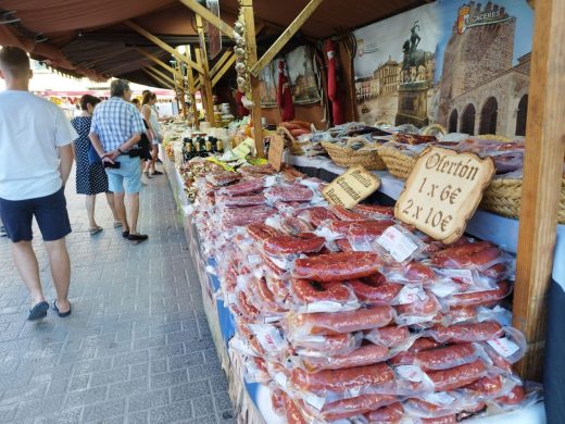 (Fotos) Maó se prepara para una semana llena de sabor en el Mercat de Festes