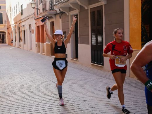 (Fotos) Pallicer y Pujades imponen su ley en las calles de Ciutadella