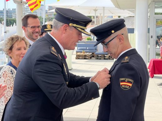 (Fotos y vídeos) La Policía Nacional celebra su patrón con un emotivo acto en el Club Marítimo