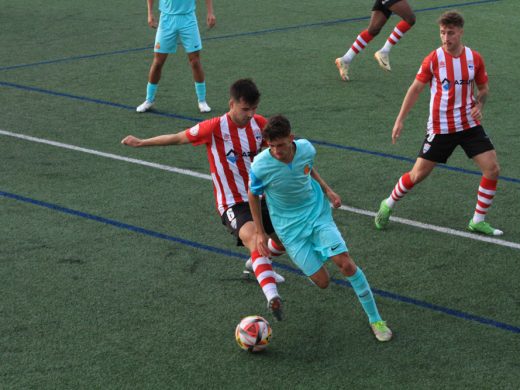 (Fotos) Dos goles de Luis Montiel sentencian al Mercadal ante el Mallorca